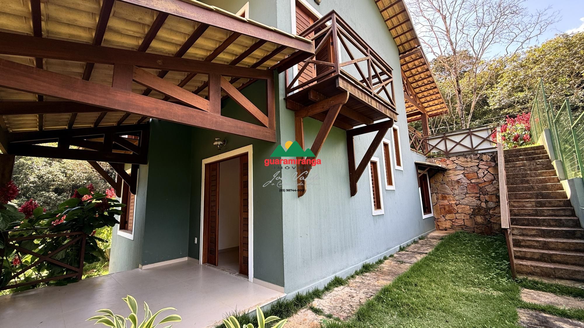 Casa com 4 Dormitórios à venda, 120 m² por R$ 580.000,00 Casa com 4 Dormitórios à venda, 120 m² por R$ 580.000,00