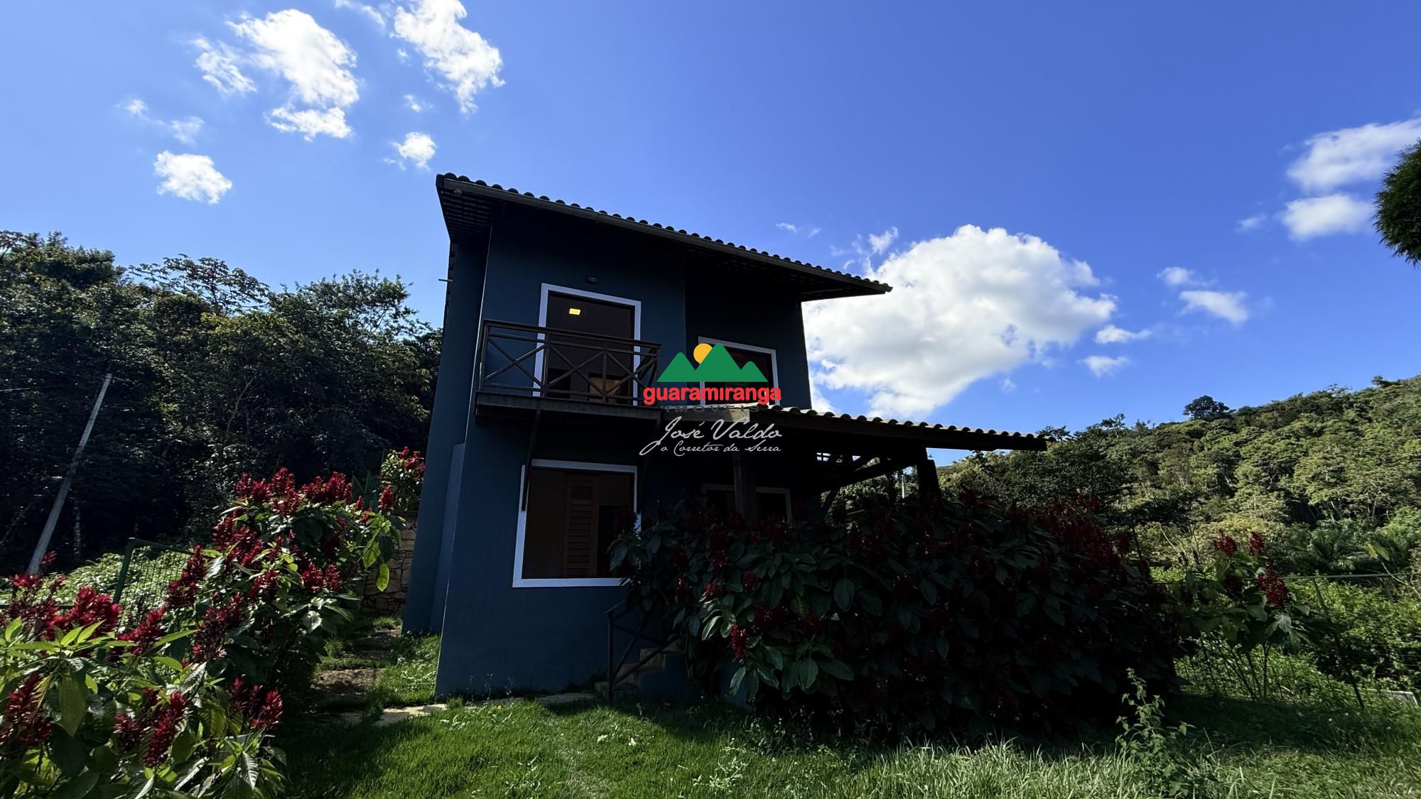 Casa com 4 Dormitórios à venda, 120 m² por R$ 580.000,00 Casa com 4 Dormitórios à venda, 120 m² por R$ 580.000,00