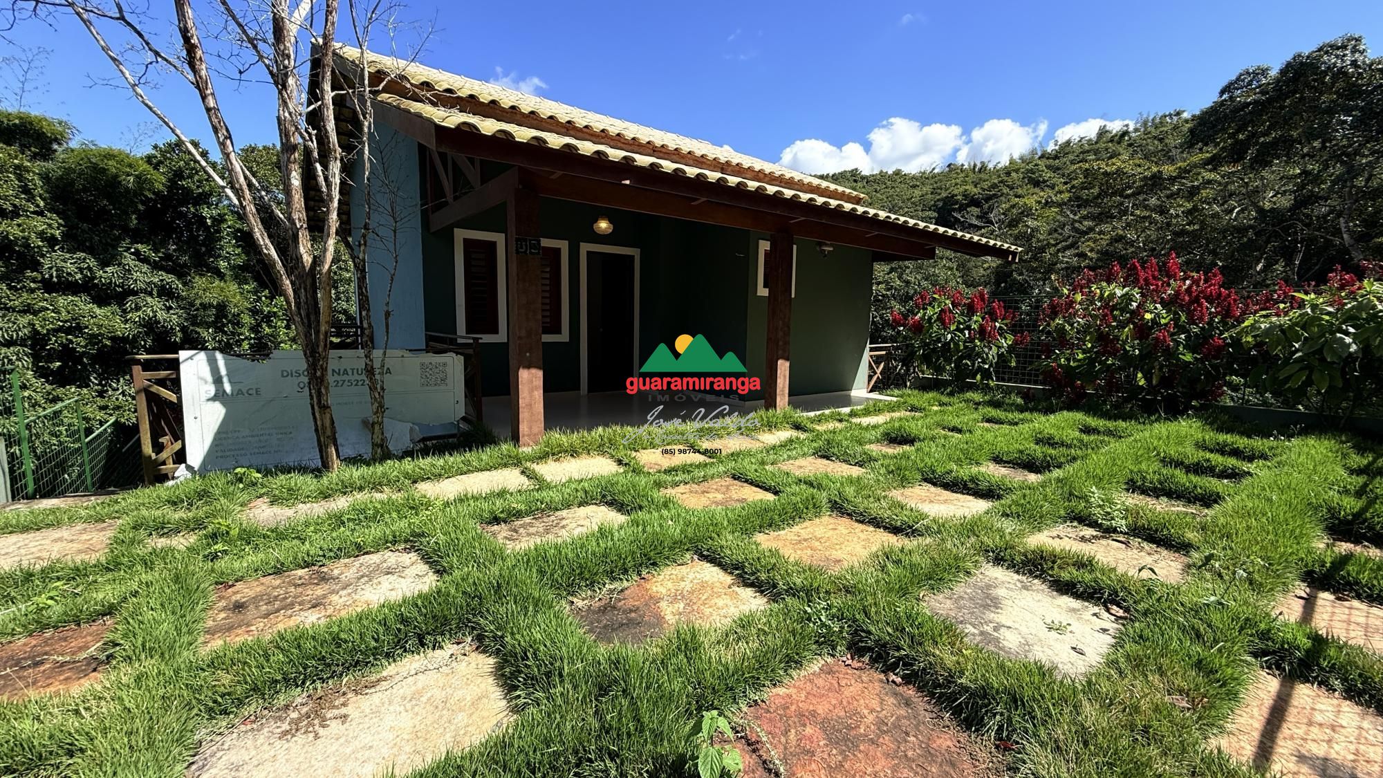 Casa com 4 Dormitórios à venda, 120 m² por R$ 580.000,00 Casa com 4 Dormitórios à venda, 120 m² por R$ 580.000,00