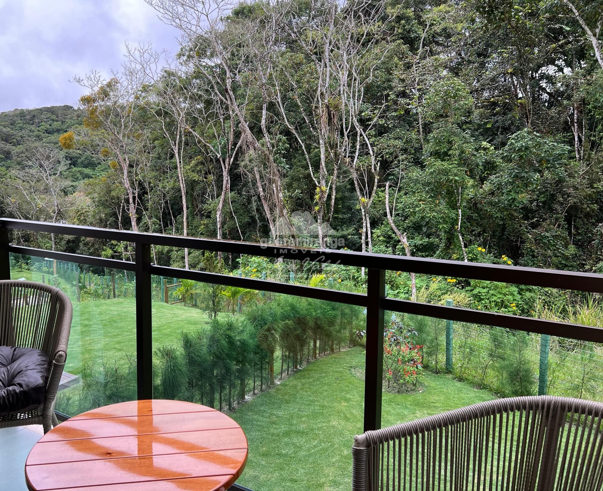 Apartamento à venda  no Monte Flor - Guaramiranga, CE. Imóveis