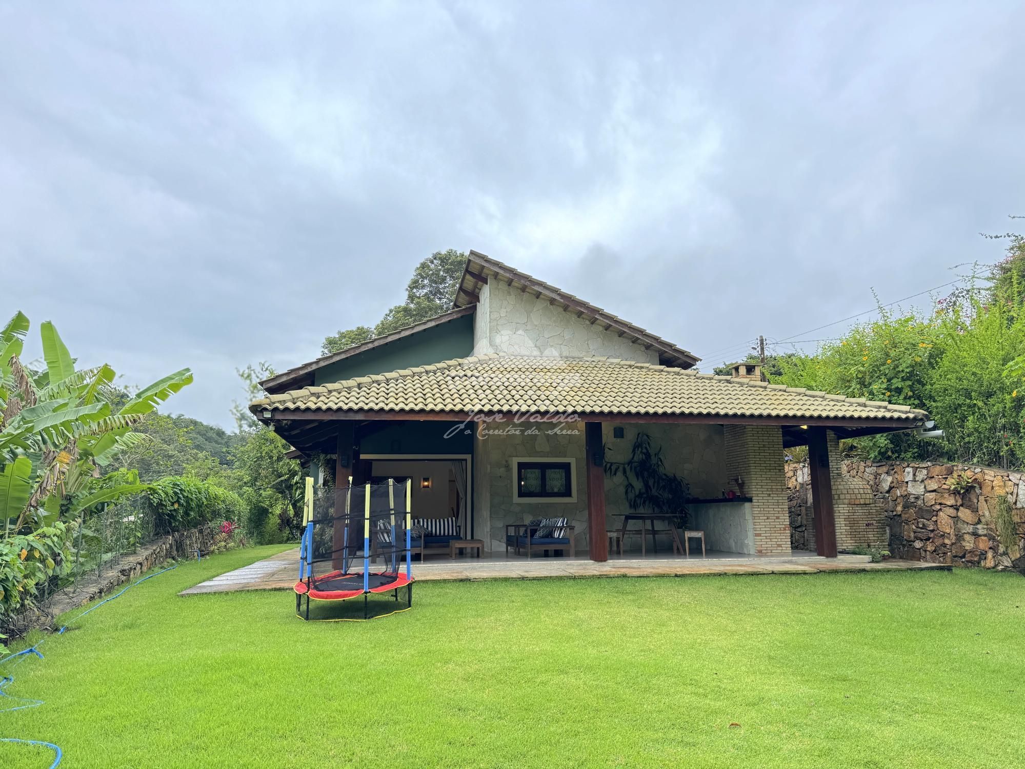 Fazenda/sítio/chácara/haras à venda  no Zona Rural - Guaramiranga, CE. Imóveis