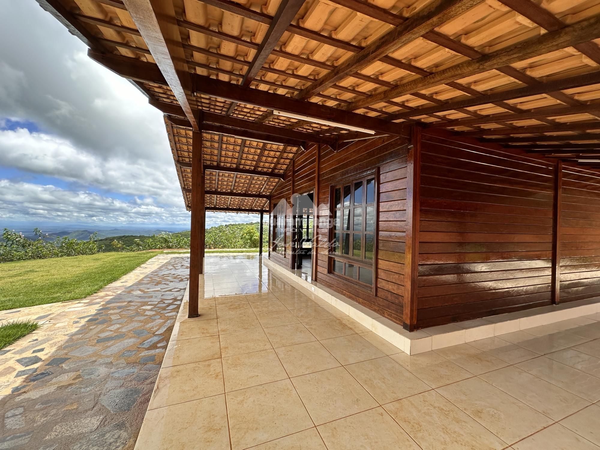 Chácara à venda com 3 quartos, 2500m² - Foto 11