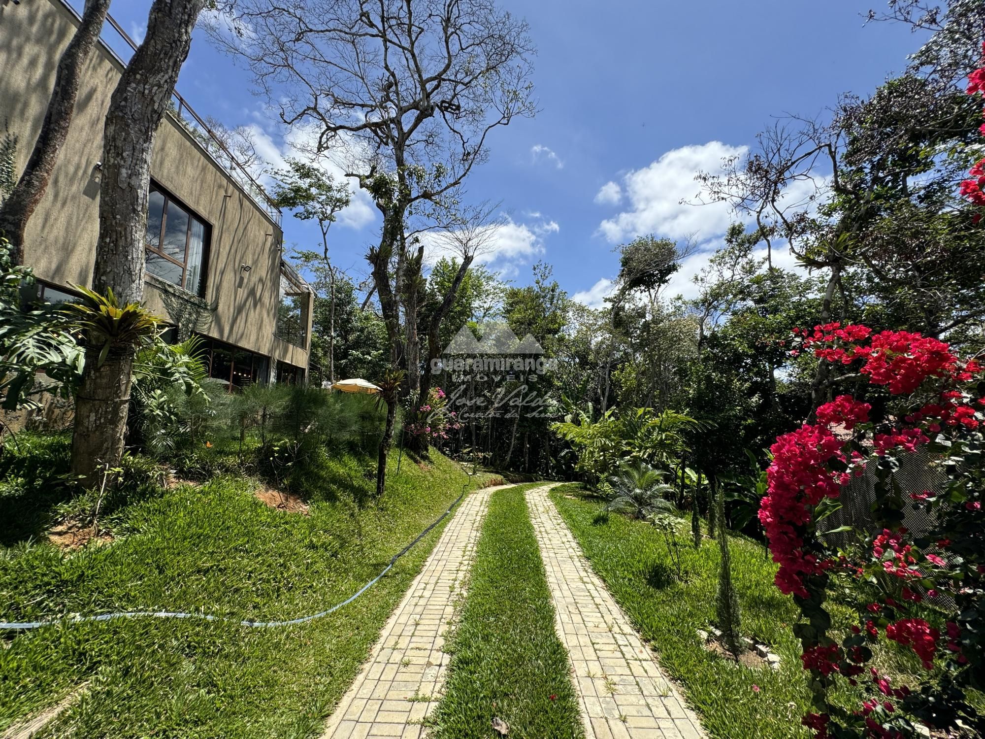 Casa de Condomínio à venda com 3 quartos, 390m² - Foto 56