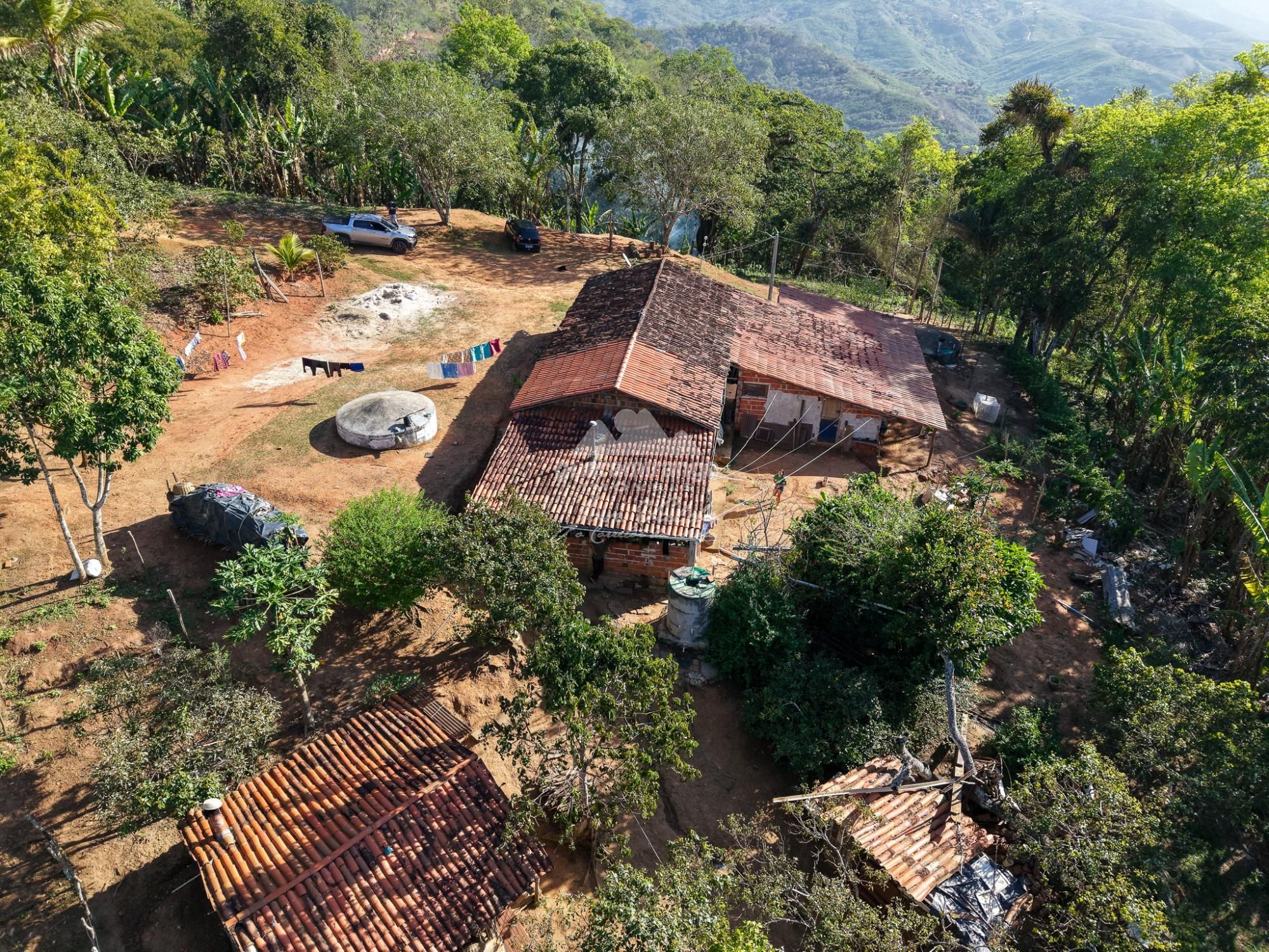 Fazenda/sítio/chácara/haras com 3 Dormitórios à venda, 221 m² por R$ 600.000,00 Fazenda/sítio/chácara/haras com 3 Dormitórios à venda, 221 m² por R$ 600.000,00