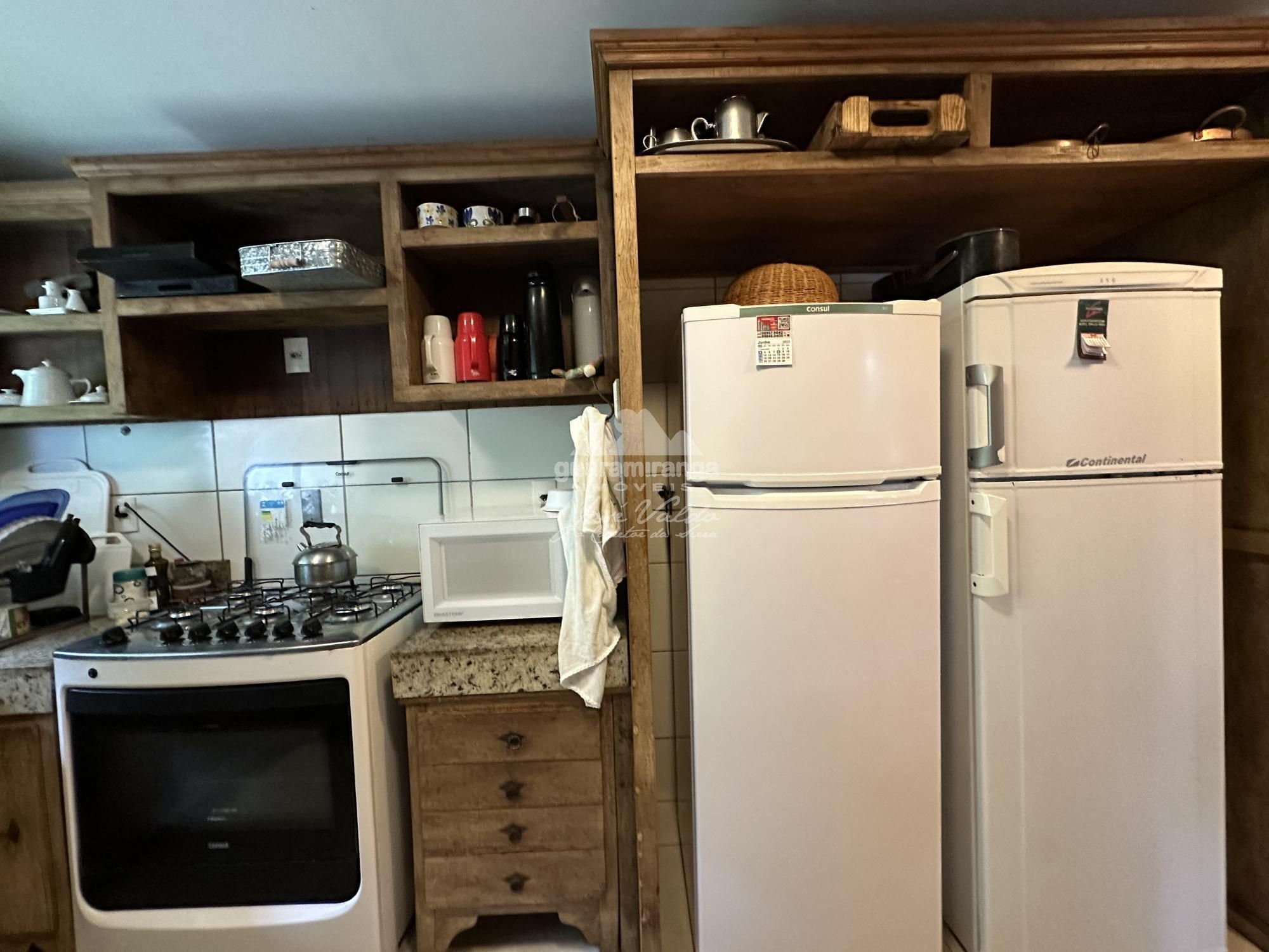 Casa de Condomínio à venda com 8 quartos, 246m² - Foto 33