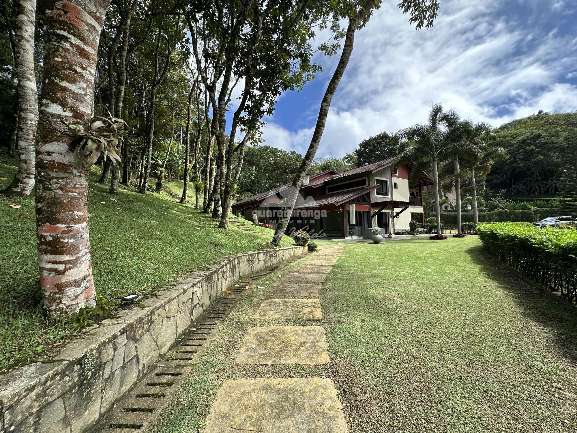 Casa de Condomínio à venda com 5 quartos, 236m² - Foto 13