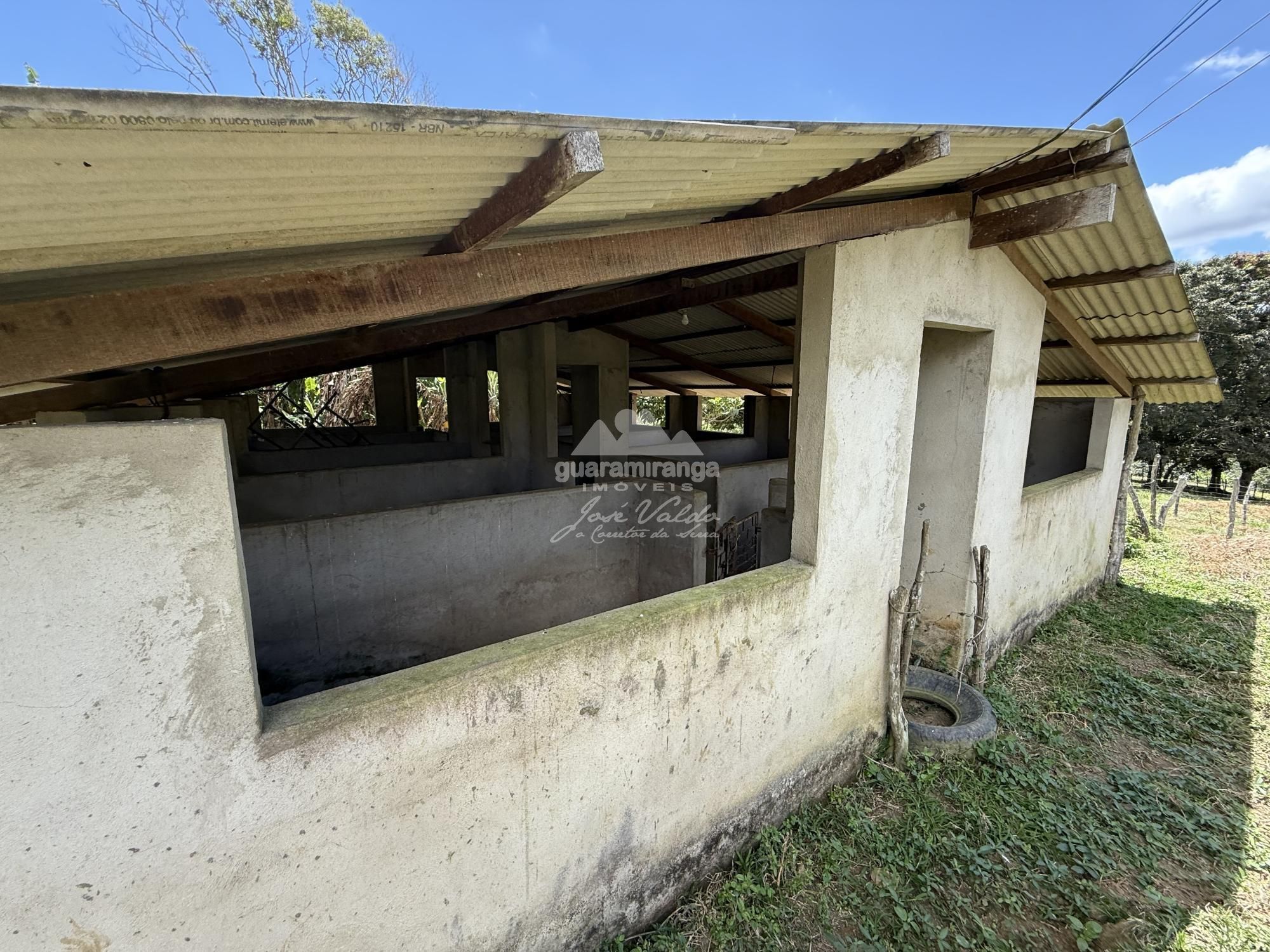 Sítio à venda com 1 quarto, 70000m² - Foto 23