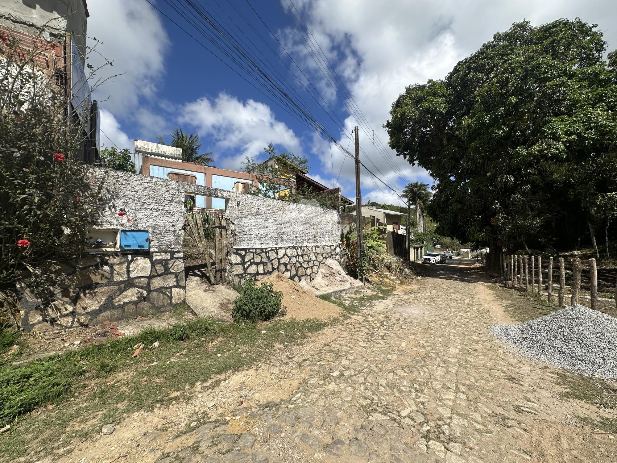 Terreno/Lote à venda  no Cohab - Guaramiranga, CE. Imóveis