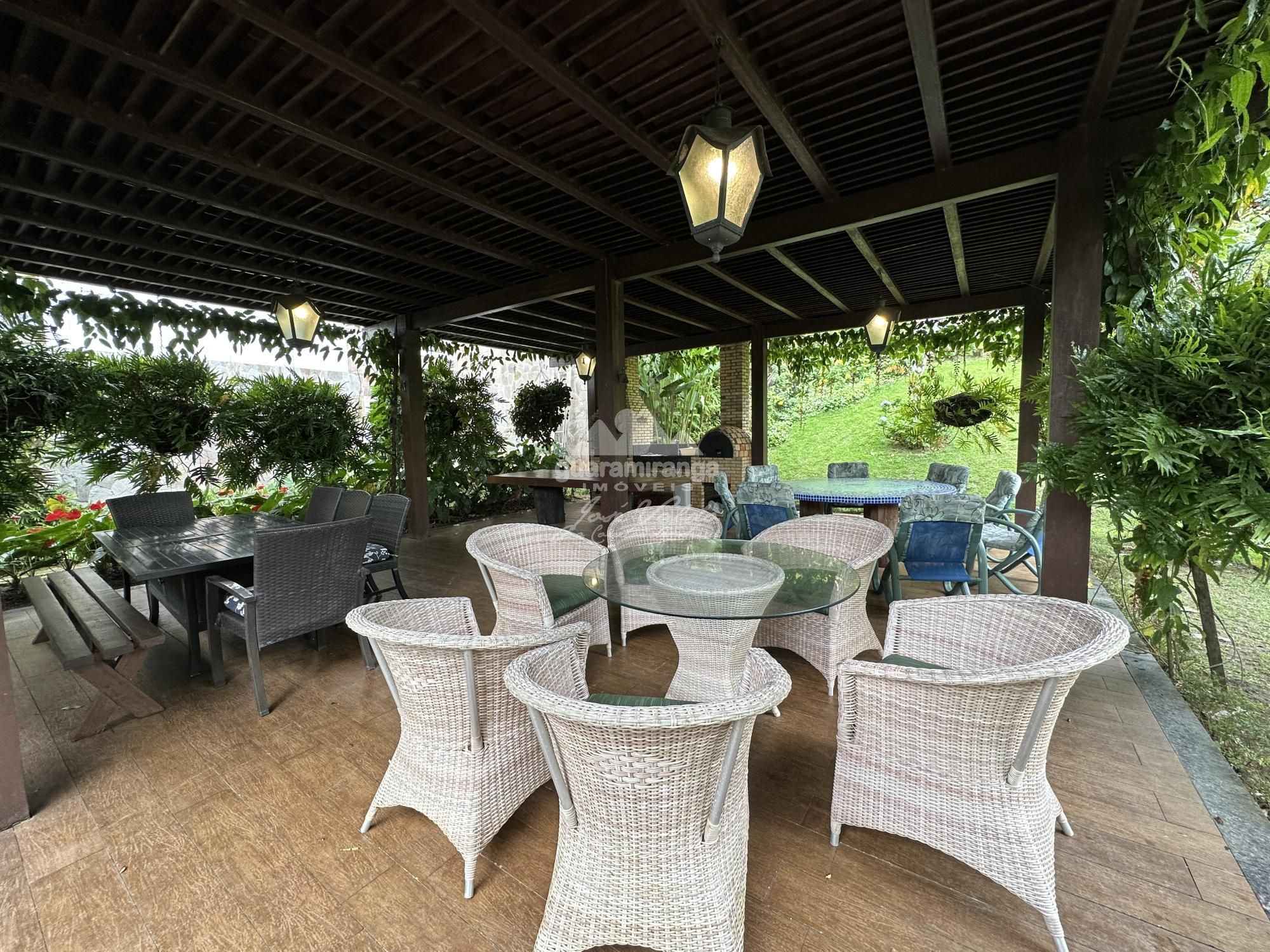 Casa de Condomínio à venda com 8 quartos, 246m² - Foto 19