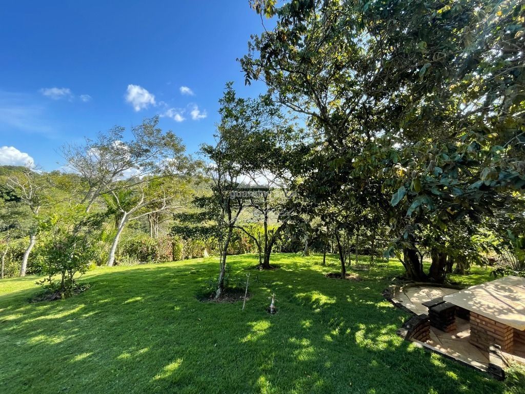 Chácara à venda com 4 quartos, 550m² - Foto 25