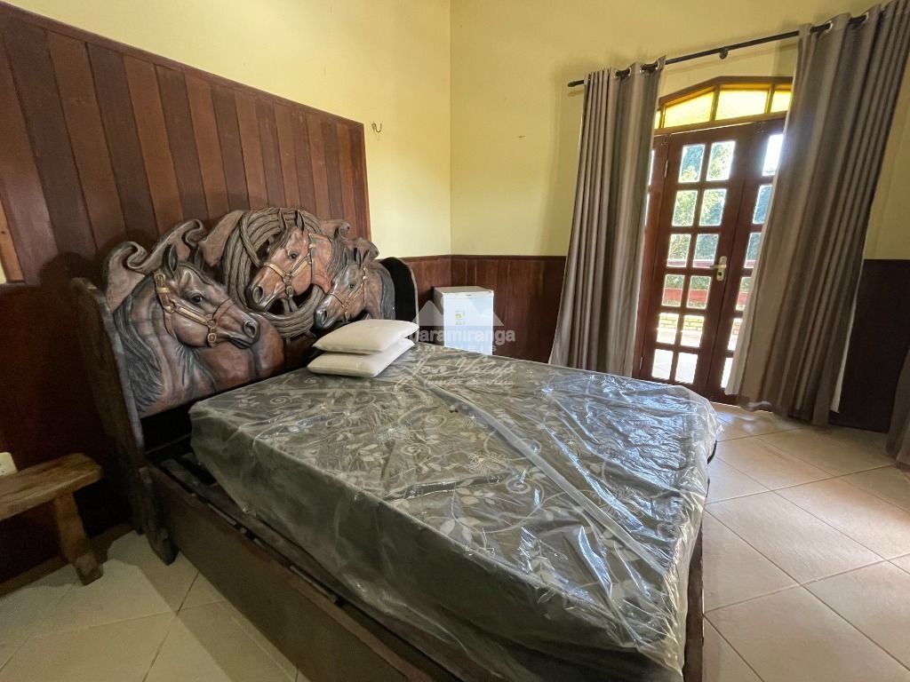 Chácara à venda com 4 quartos, 550m² - Foto 12