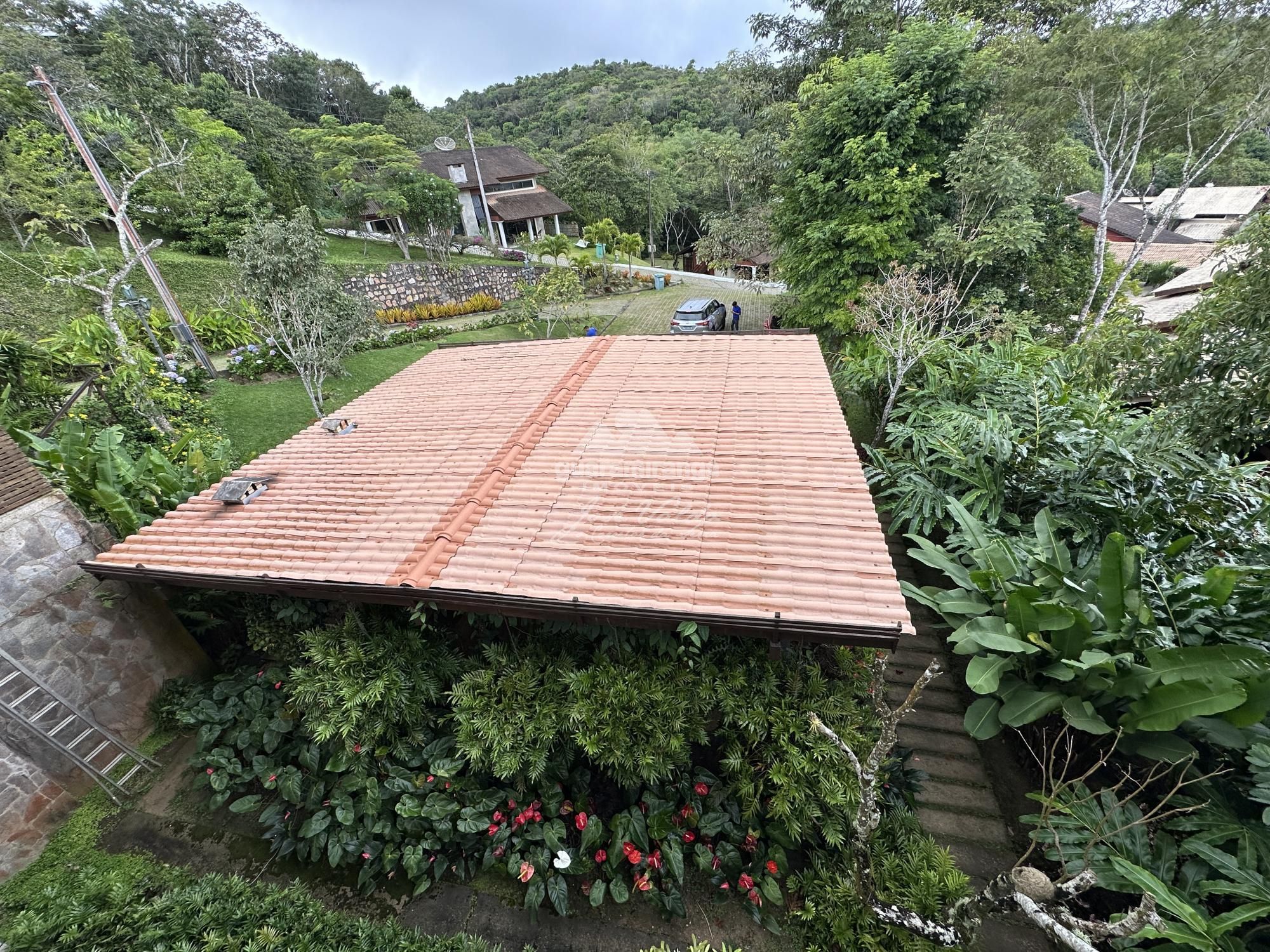 Casa de Condomínio à venda com 8 quartos, 246m² - Foto 18