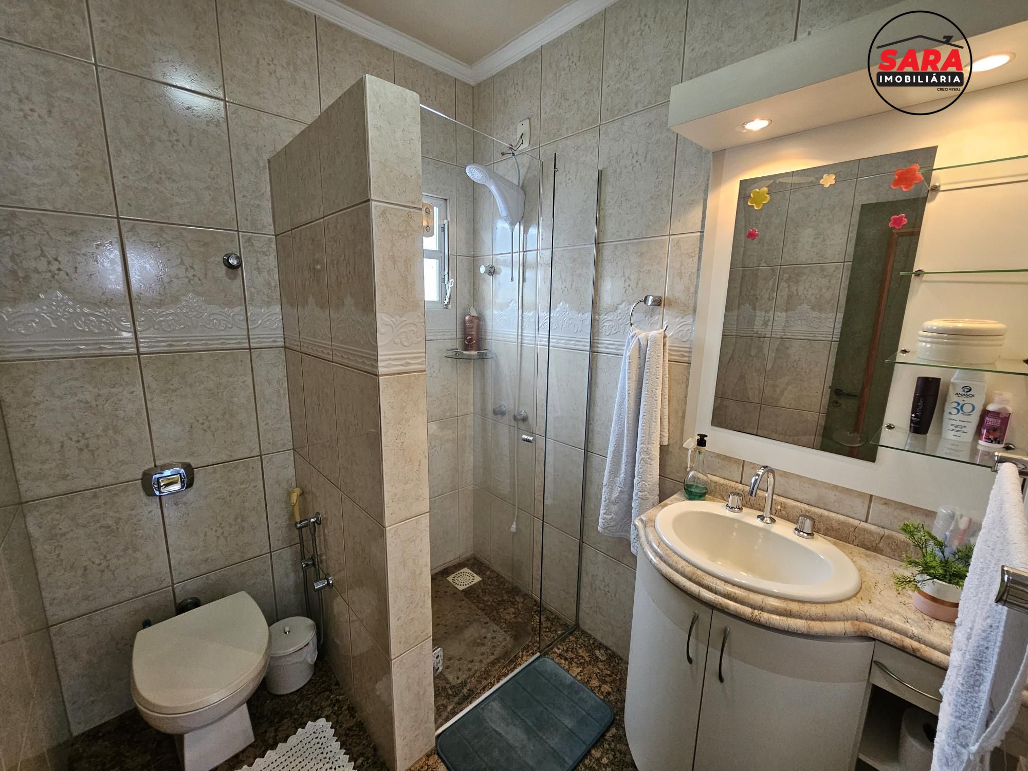 Casa com 4 Dormitórios à venda, 180 m² por R$ 1.700.000,00 Casa com 4 Dormitórios à venda, 180 m² por R$ 1.700.000,00
