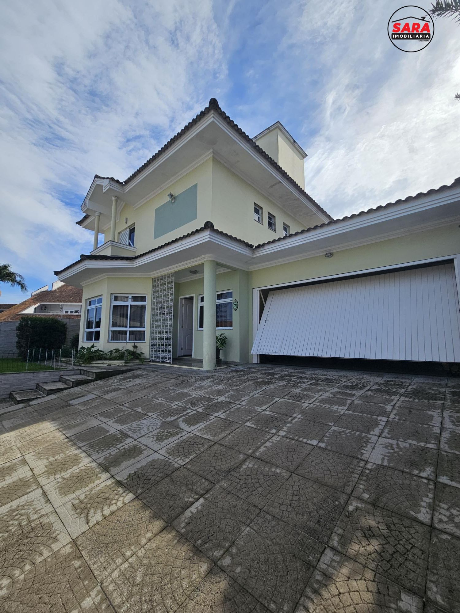 Casa com 4 Dormitórios à venda, 180 m² por R$ 1.700.000,00 Casa com 4 Dormitórios à venda, 180 m² por R$ 1.700.000,00
