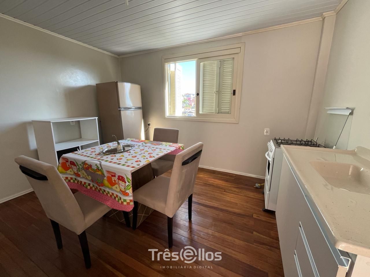 Casa à venda com 6 quartos, 230m² - Foto 14