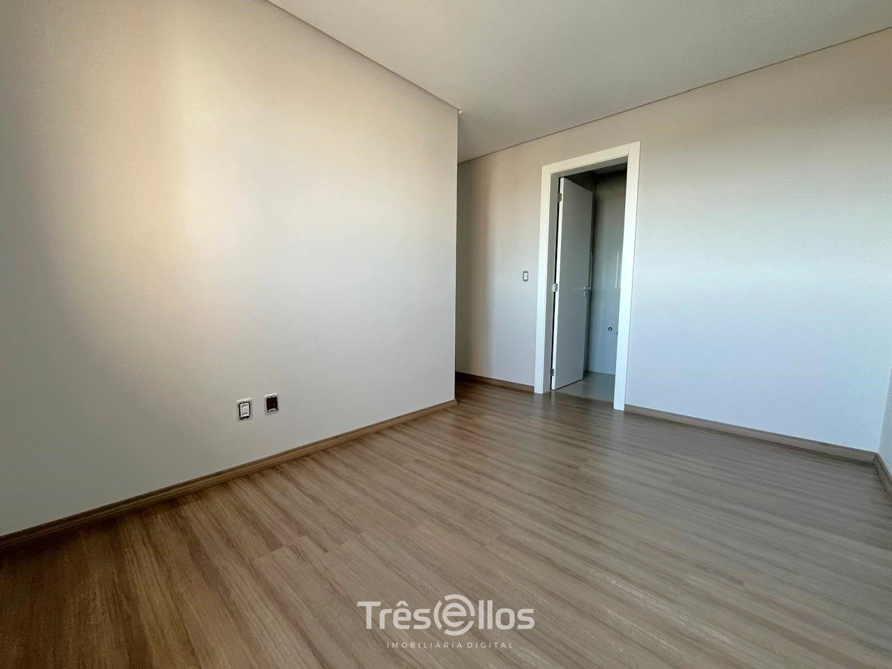 Apartamento à venda com 3 quartos, 188m² - Foto 11