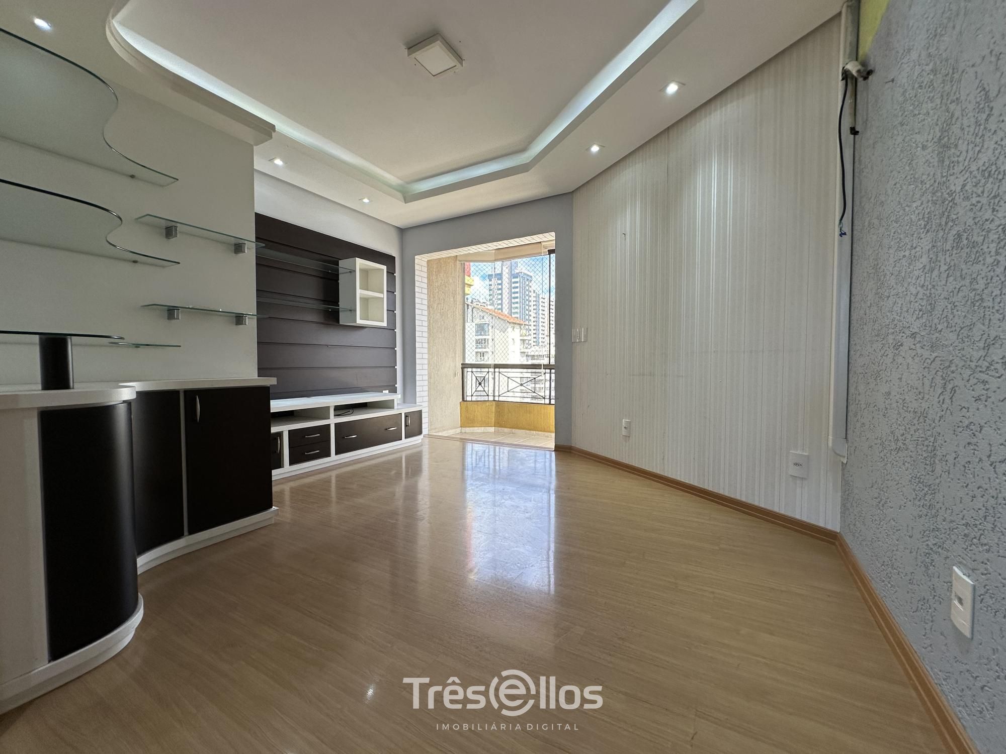 Apartamento à venda com 2 quartos, 77m² - Foto 1