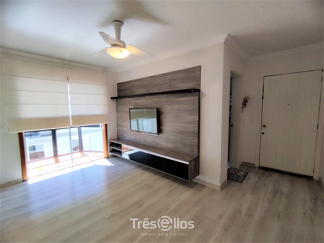 Apartamento à venda com 2 quartos, 65m² - Foto 2