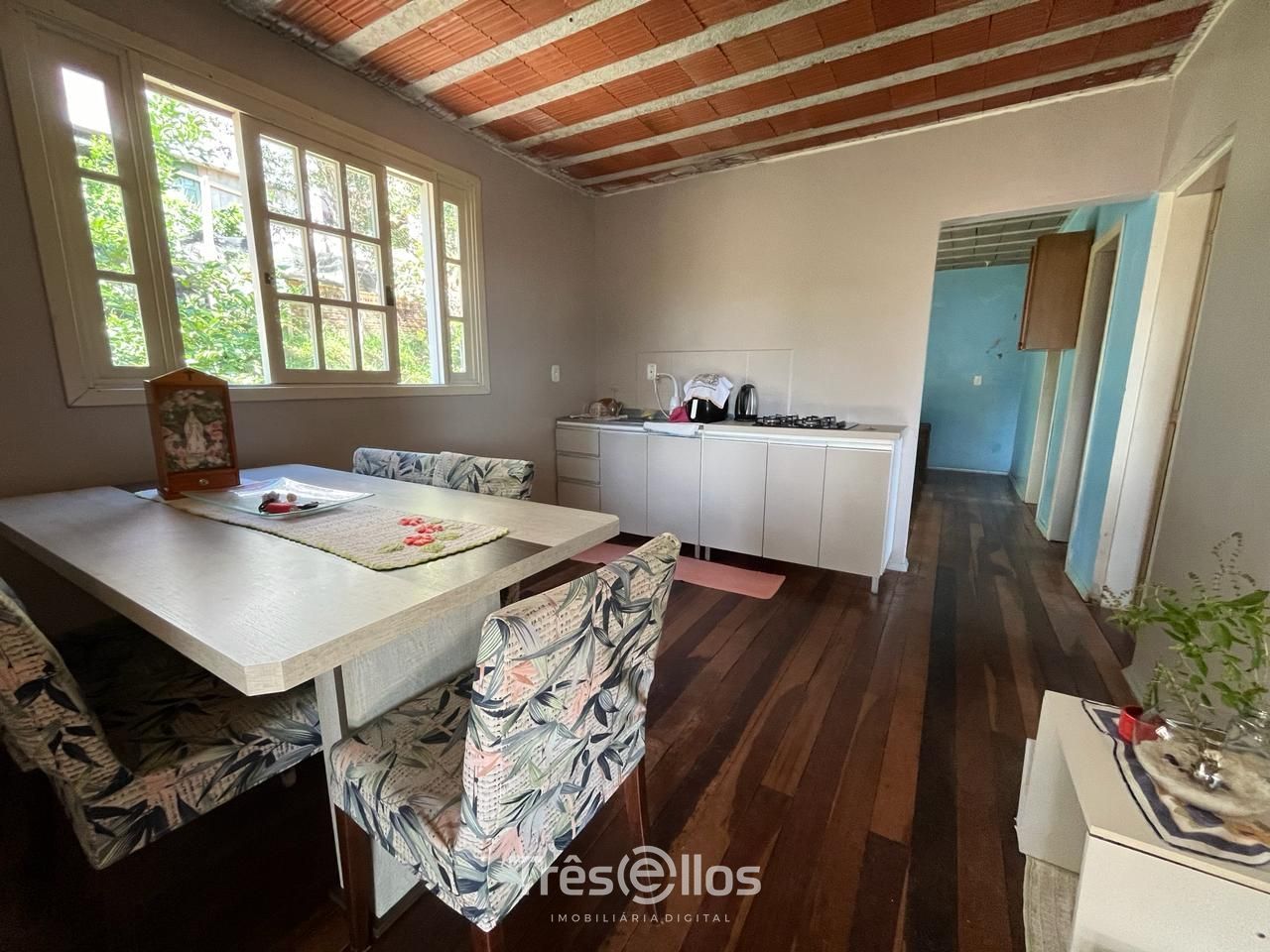 Casa à venda com 6 quartos, 230m² - Foto 24