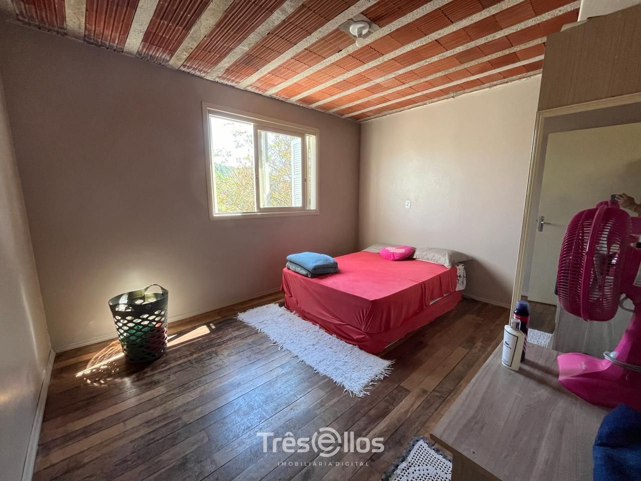 Casa à venda com 6 quartos, 230m² - Foto 26