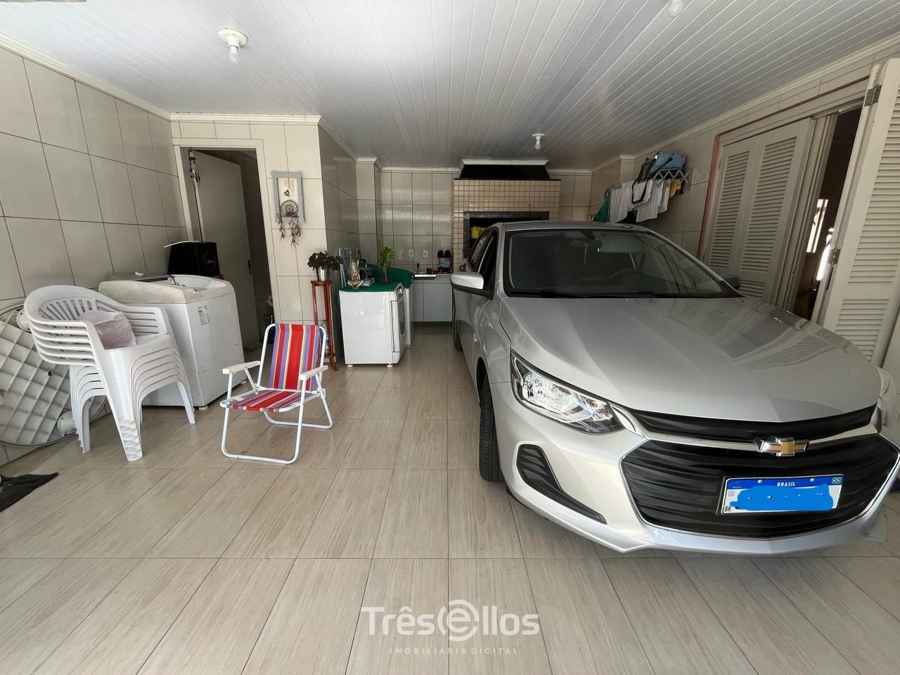 Casa à venda com 6 quartos, 230m² - Foto 11
