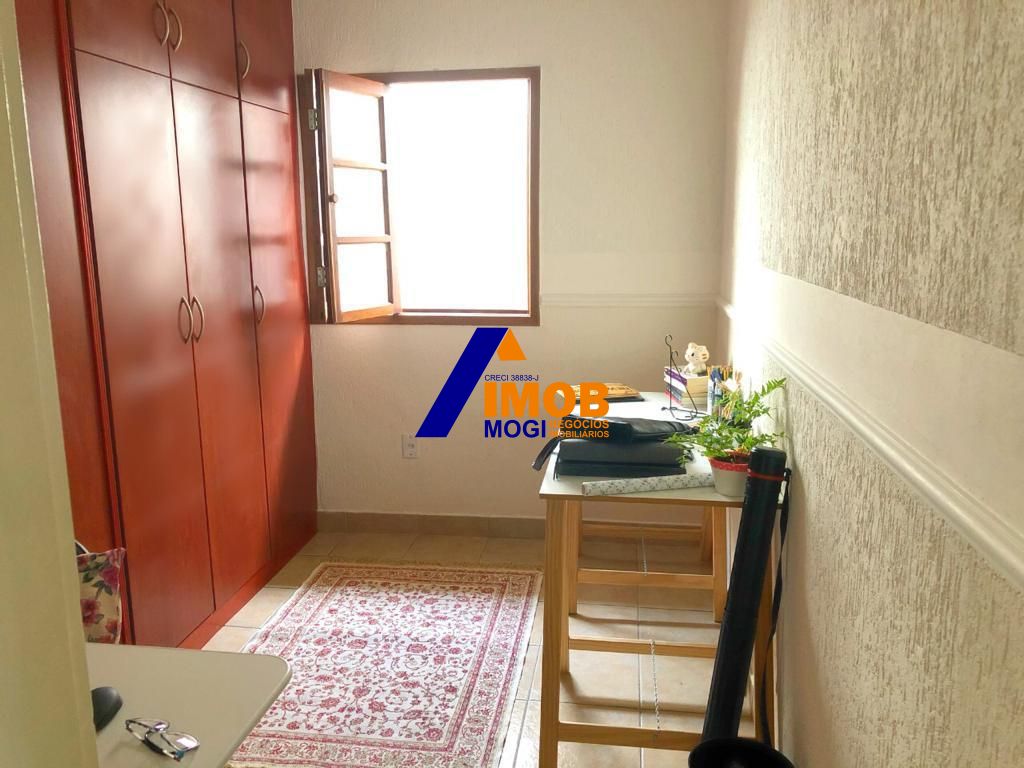 Casa à venda com 4 quartos, 140m² - Foto 3