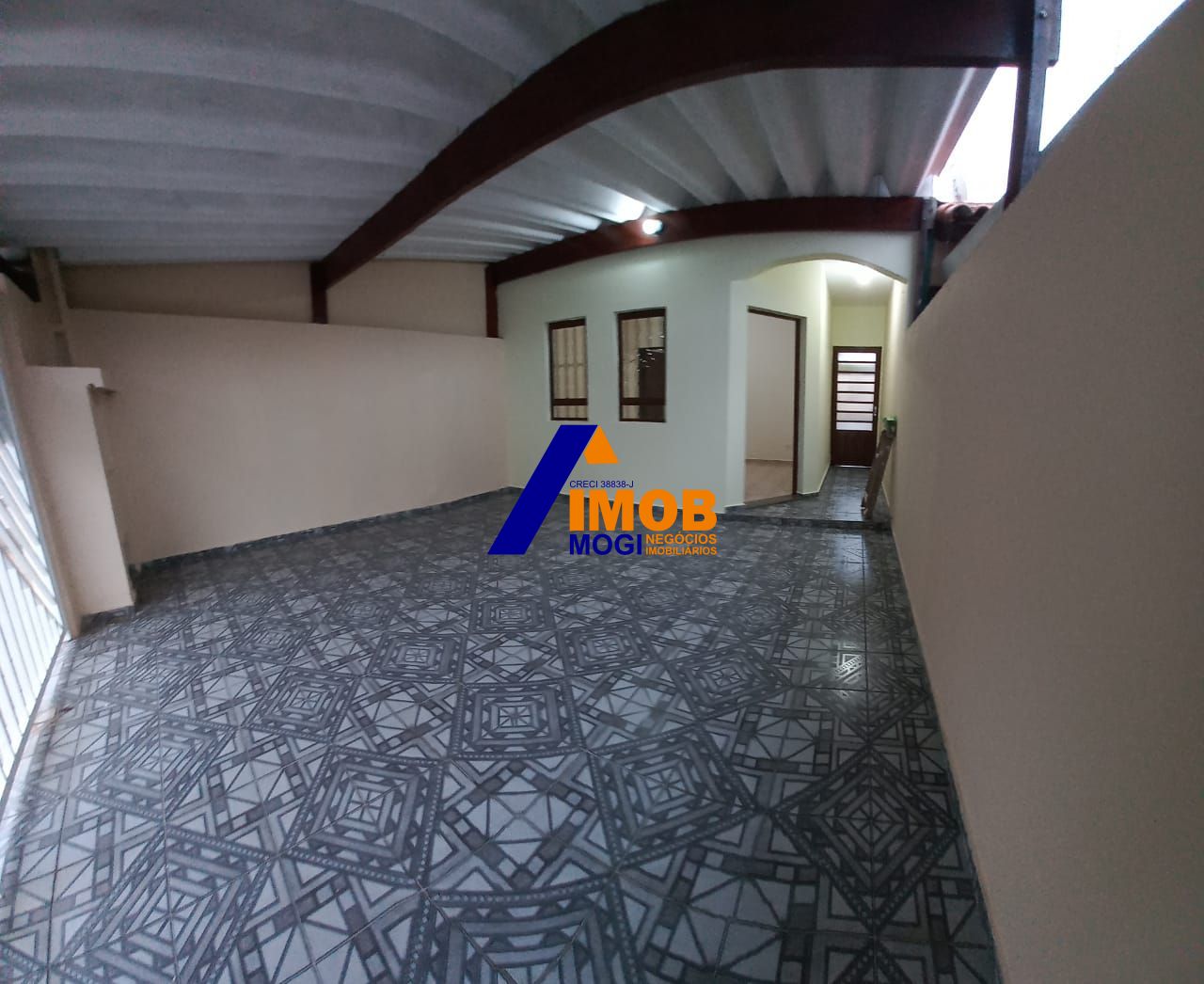 Casa à venda com 2 quartos, 92m² - Foto 1