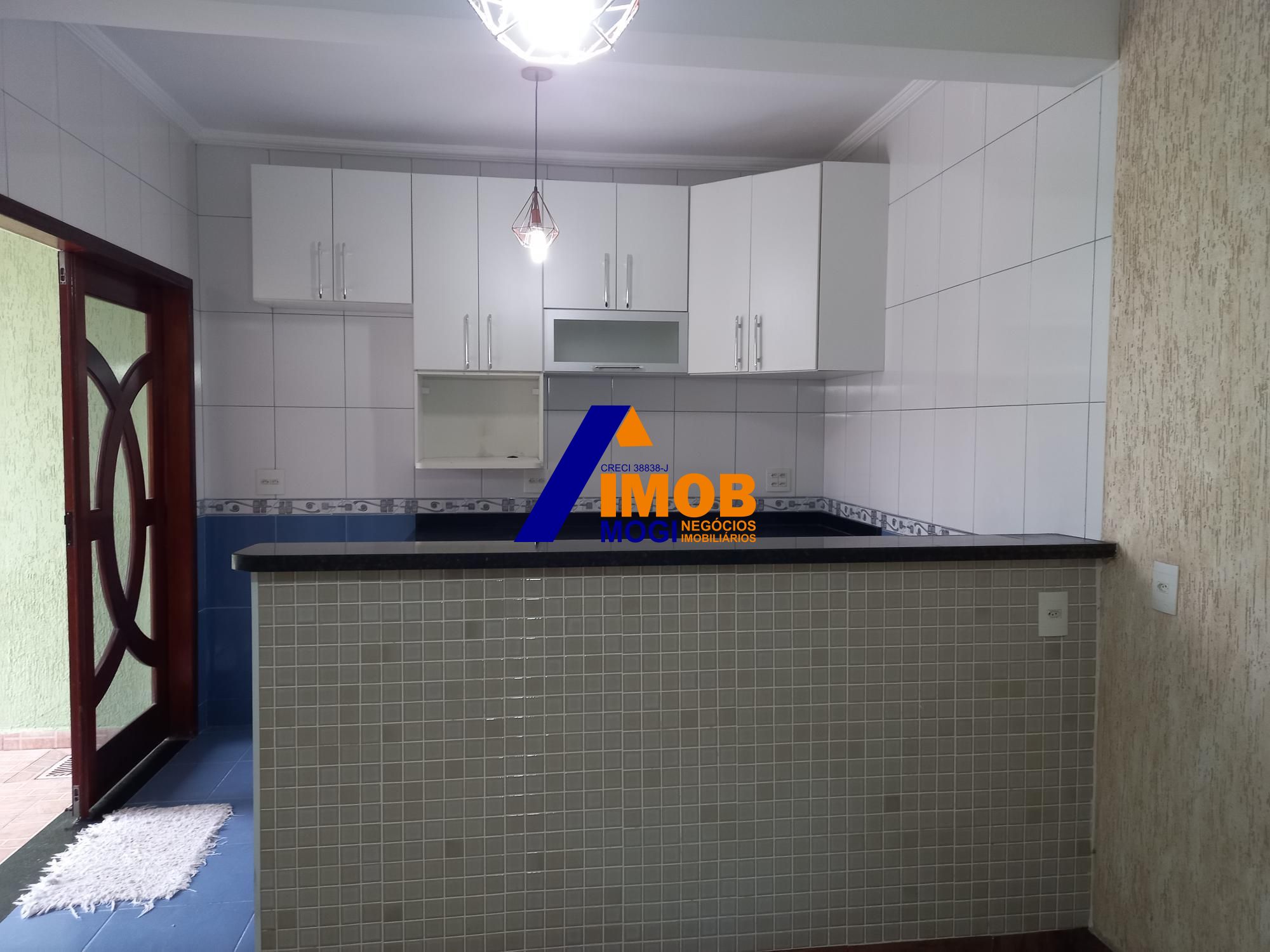 Casa para alugar com 3 quartos, 172m² - Foto 1