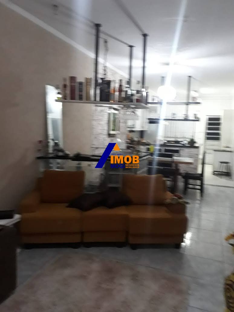 Casa à venda com 2 quartos, 220m² - Foto 5