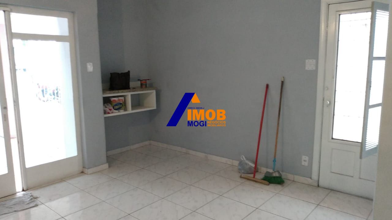 Casa para alugar com 2 quartos, 90m² - Foto 13