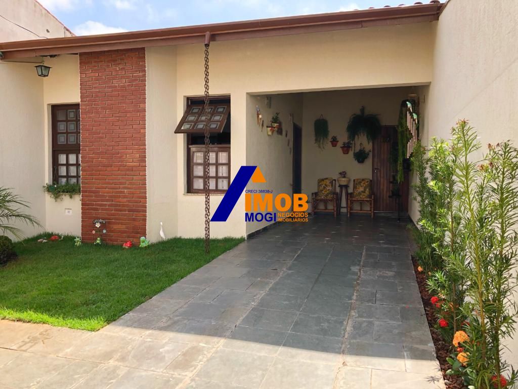 Casa à venda com 4 quartos, 140m² - Foto 2