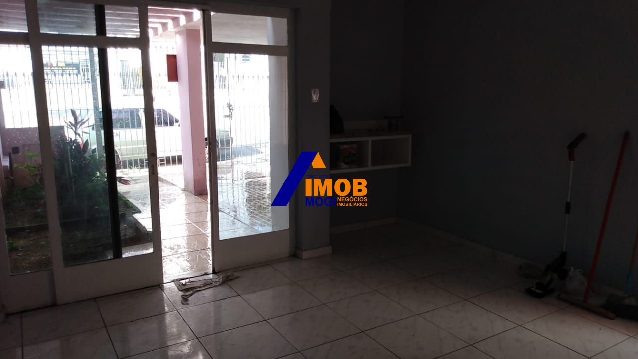 Casa para alugar com 2 quartos, 90m² - Foto 1