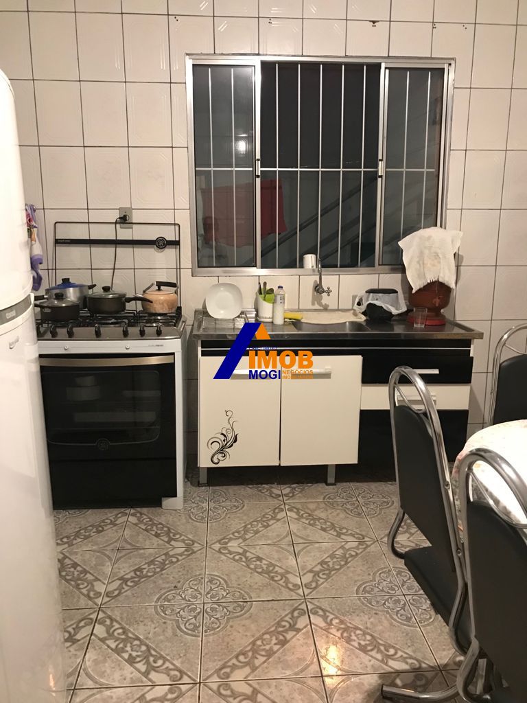 Casa à venda com 2 quartos, 168m² - Foto 1