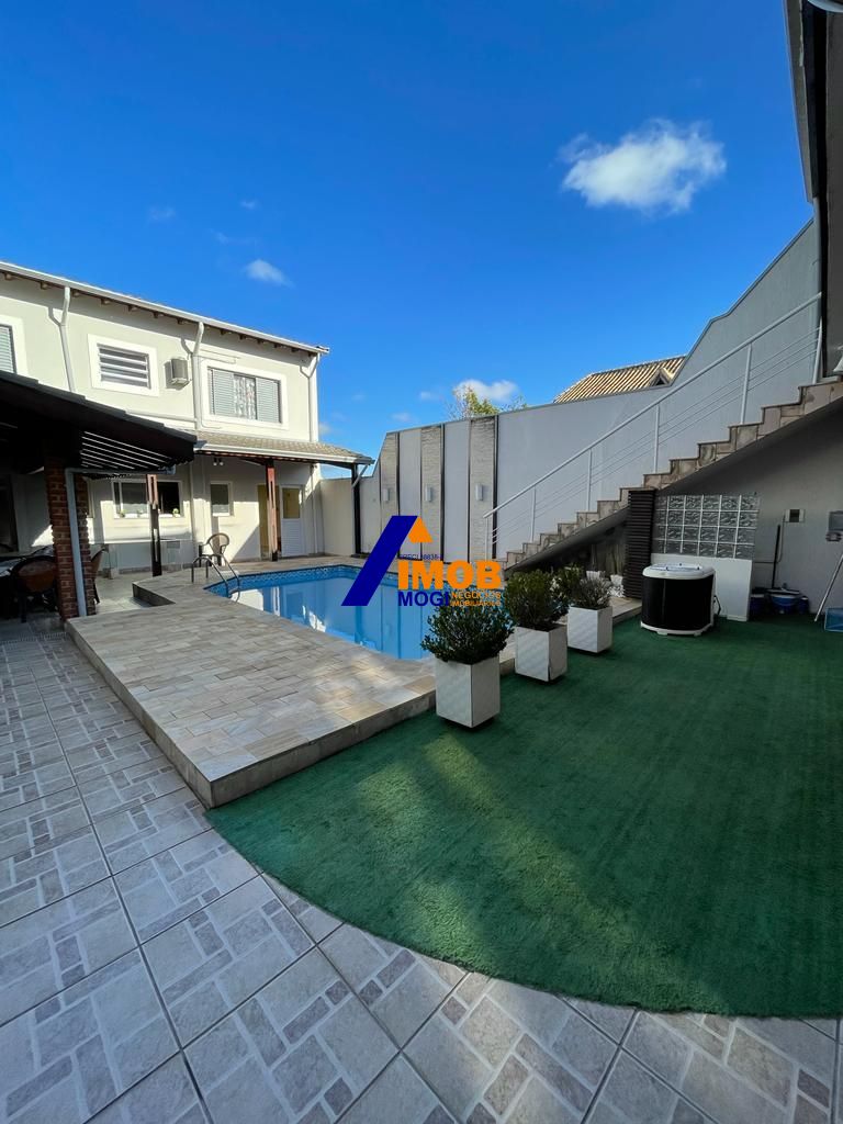 Casa à venda com 5 quartos, 605m² - Foto 1