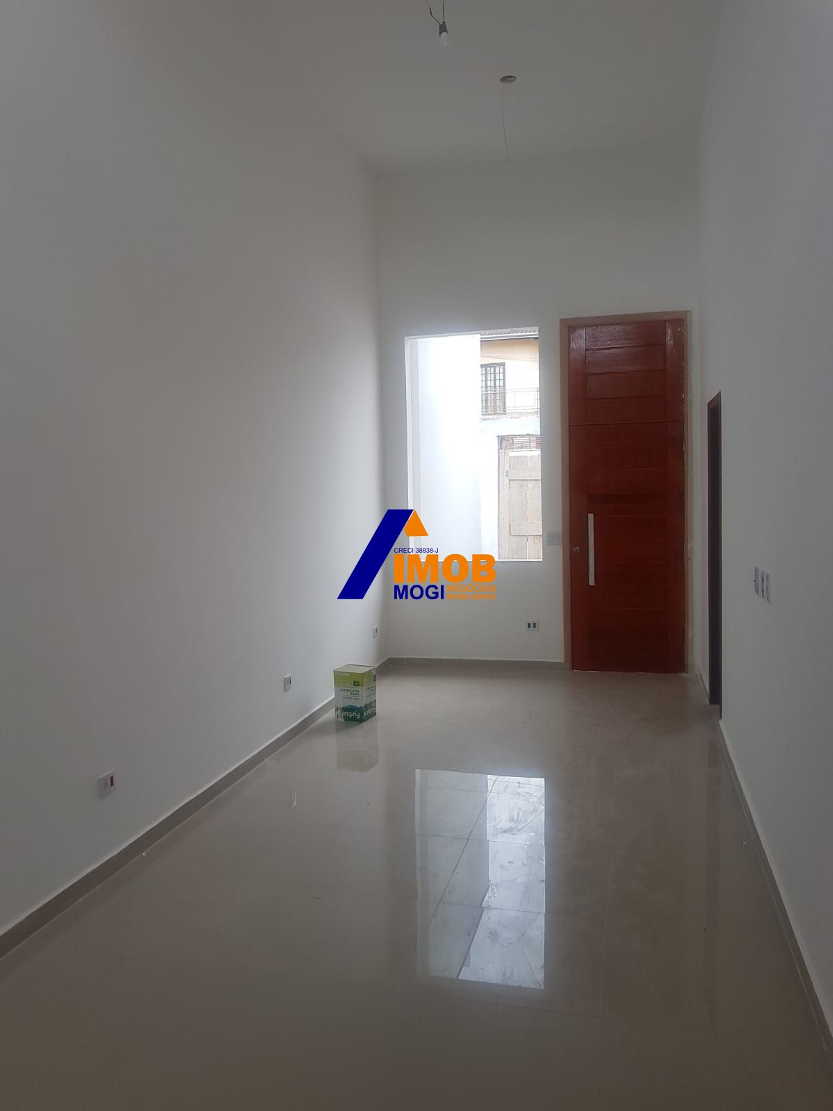 Casa à venda com 3 quartos, 82m² - Foto 2