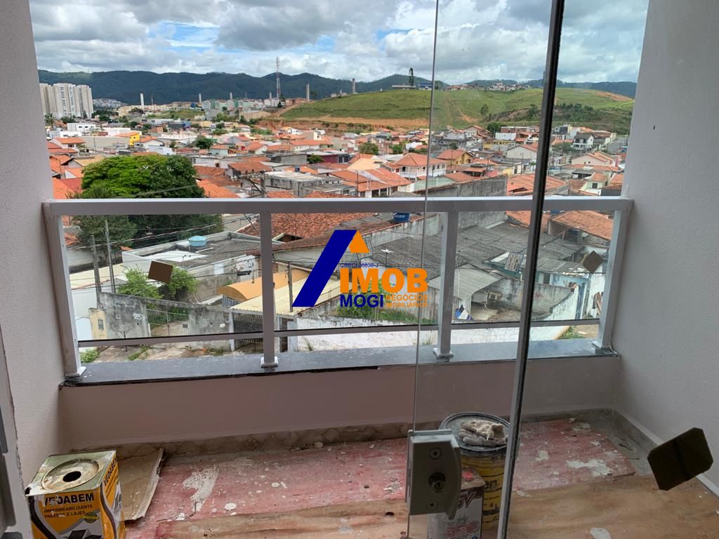 Sobrado à venda e aluguel com 3 quartos, 240m² - Foto 1