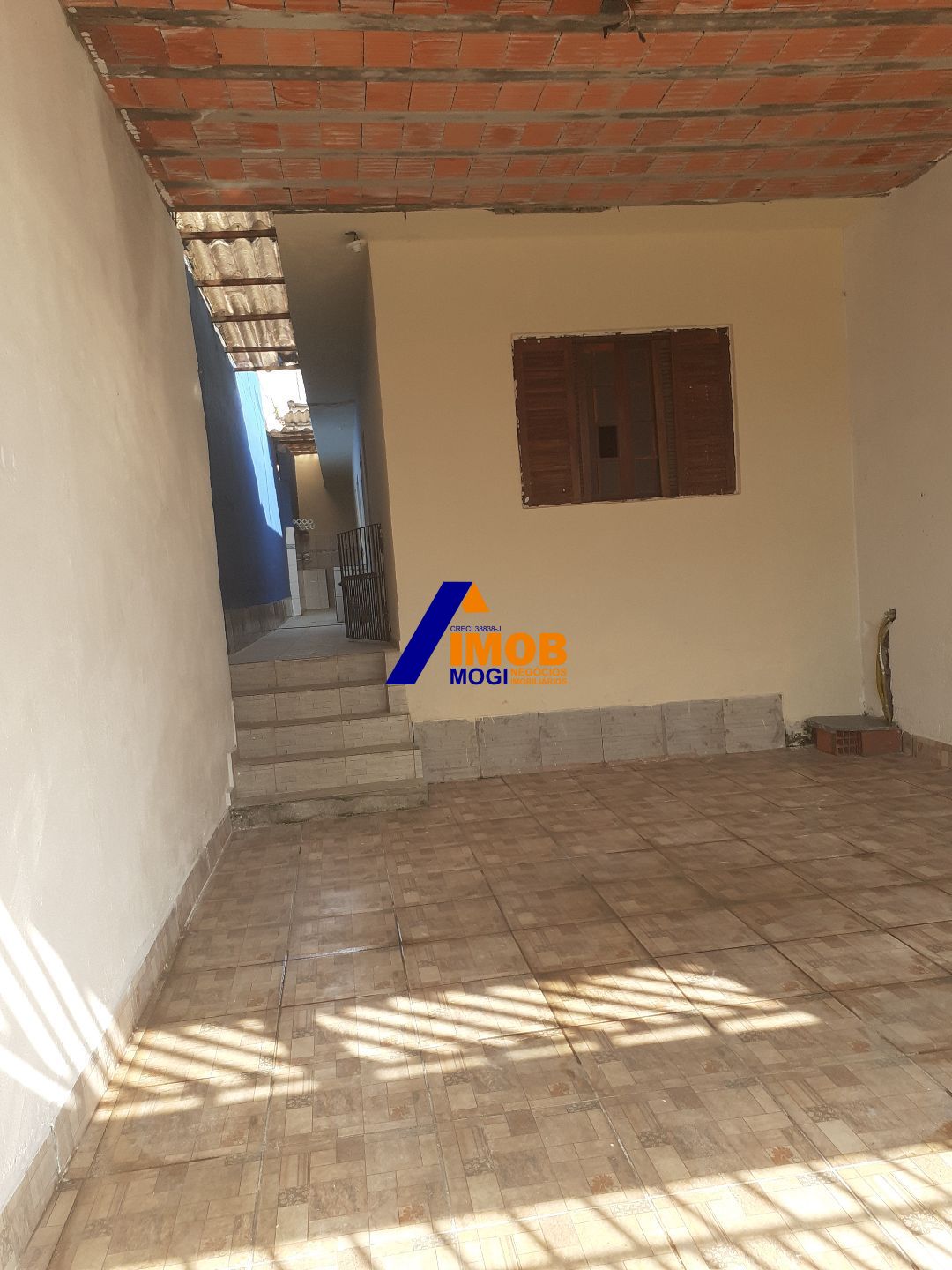 Casa à venda com 2 quartos, 170m² - Foto 1