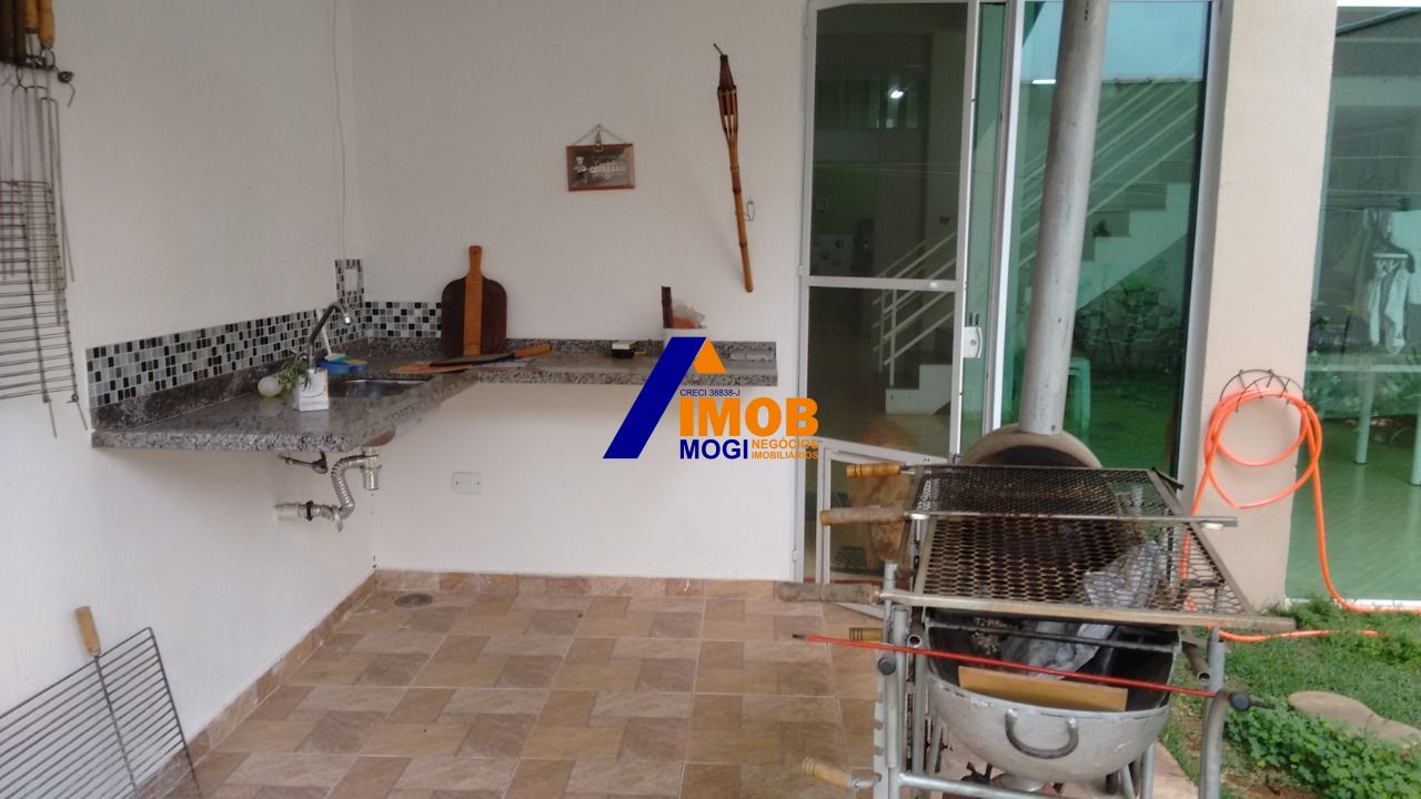 Casa à venda com 3 quartos, 180m² - Foto 14