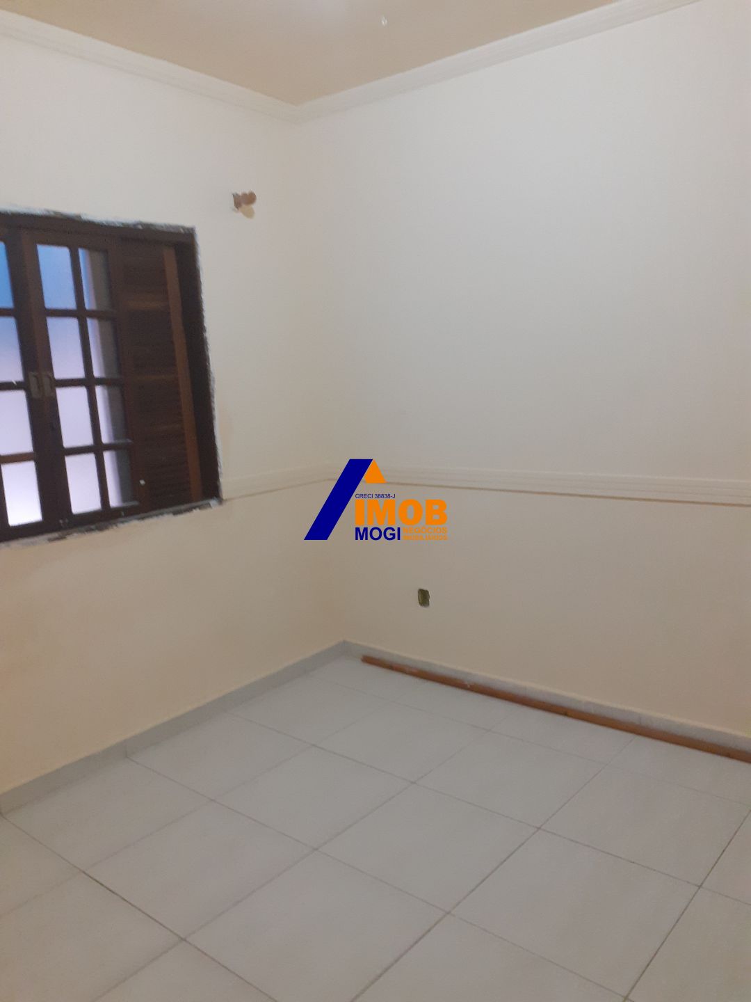 Casa à venda com 2 quartos, 170m² - Foto 9