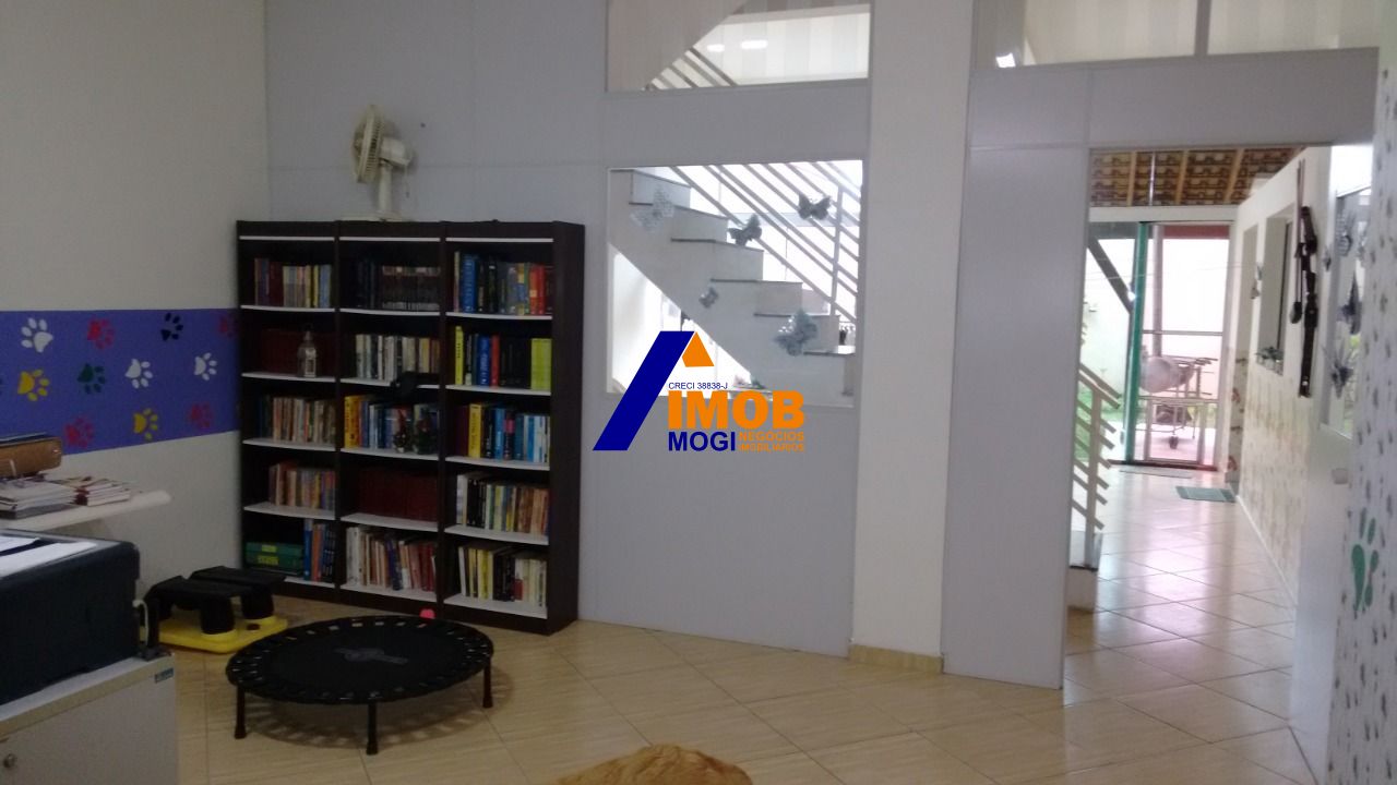 Casa à venda com 3 quartos, 180m² - Foto 8