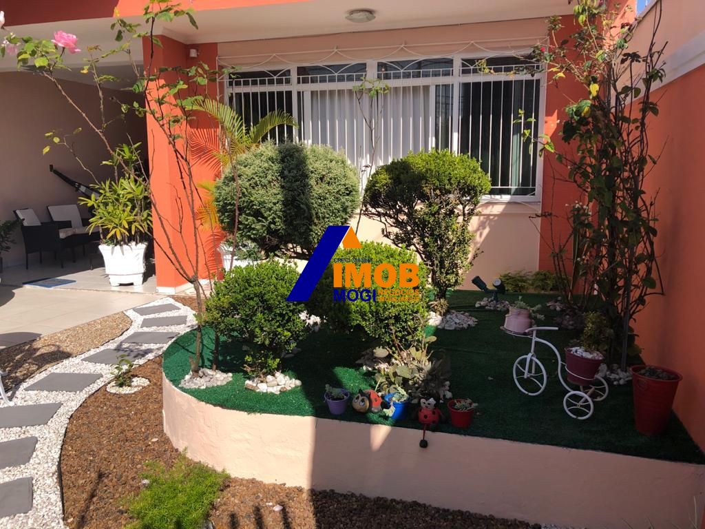 Casa, 3 quartos, 211 m² - Foto 1