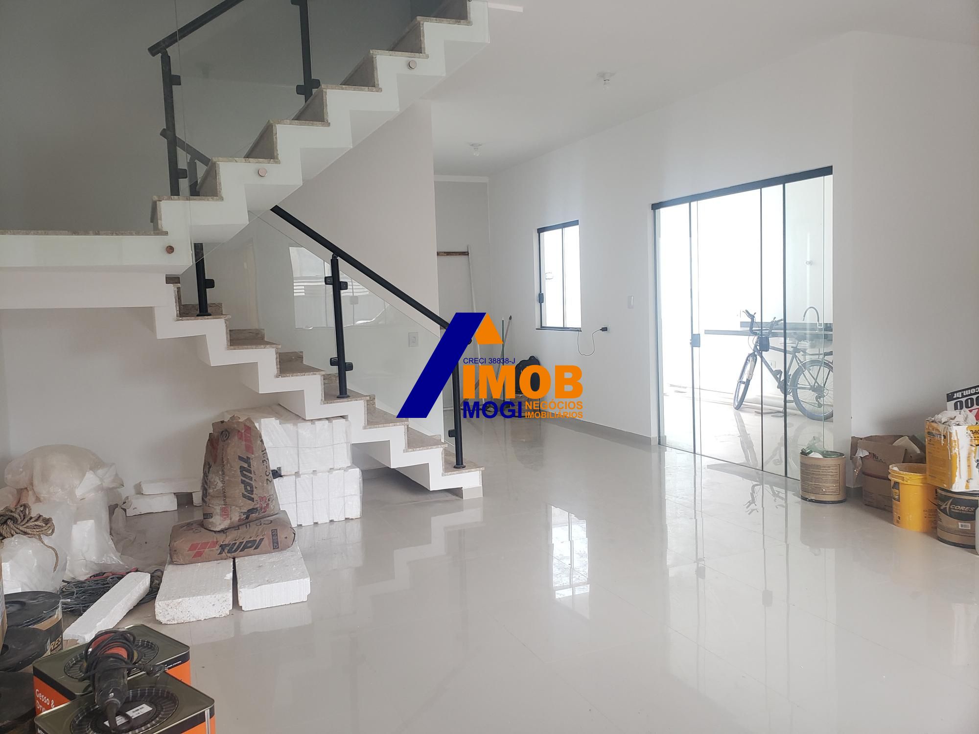 Casa à venda com 3 quartos, 162m² - Foto 3