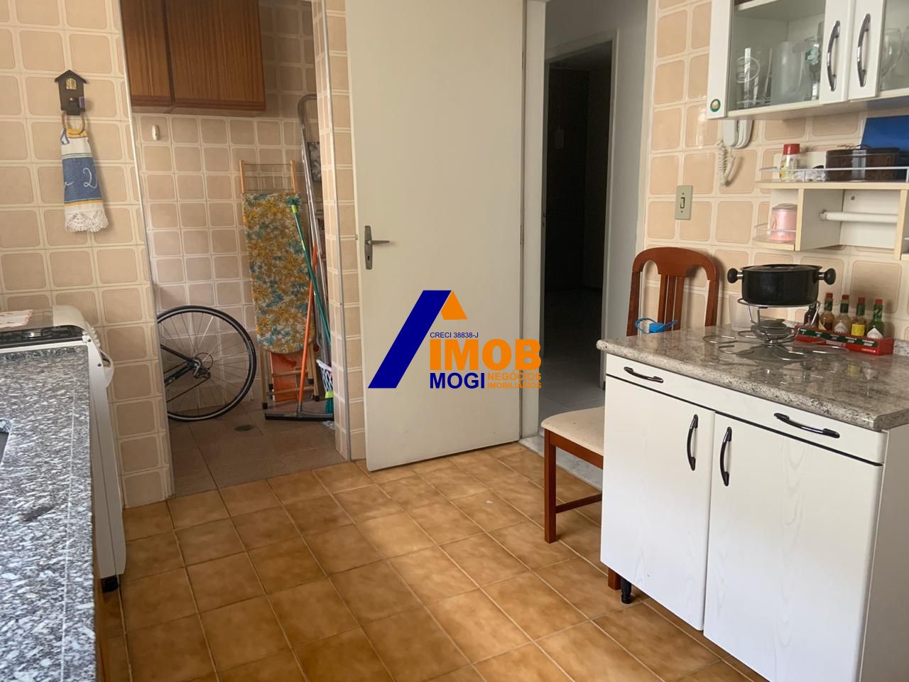 Apartamento à venda com 2 quartos, 64m² - Foto 13