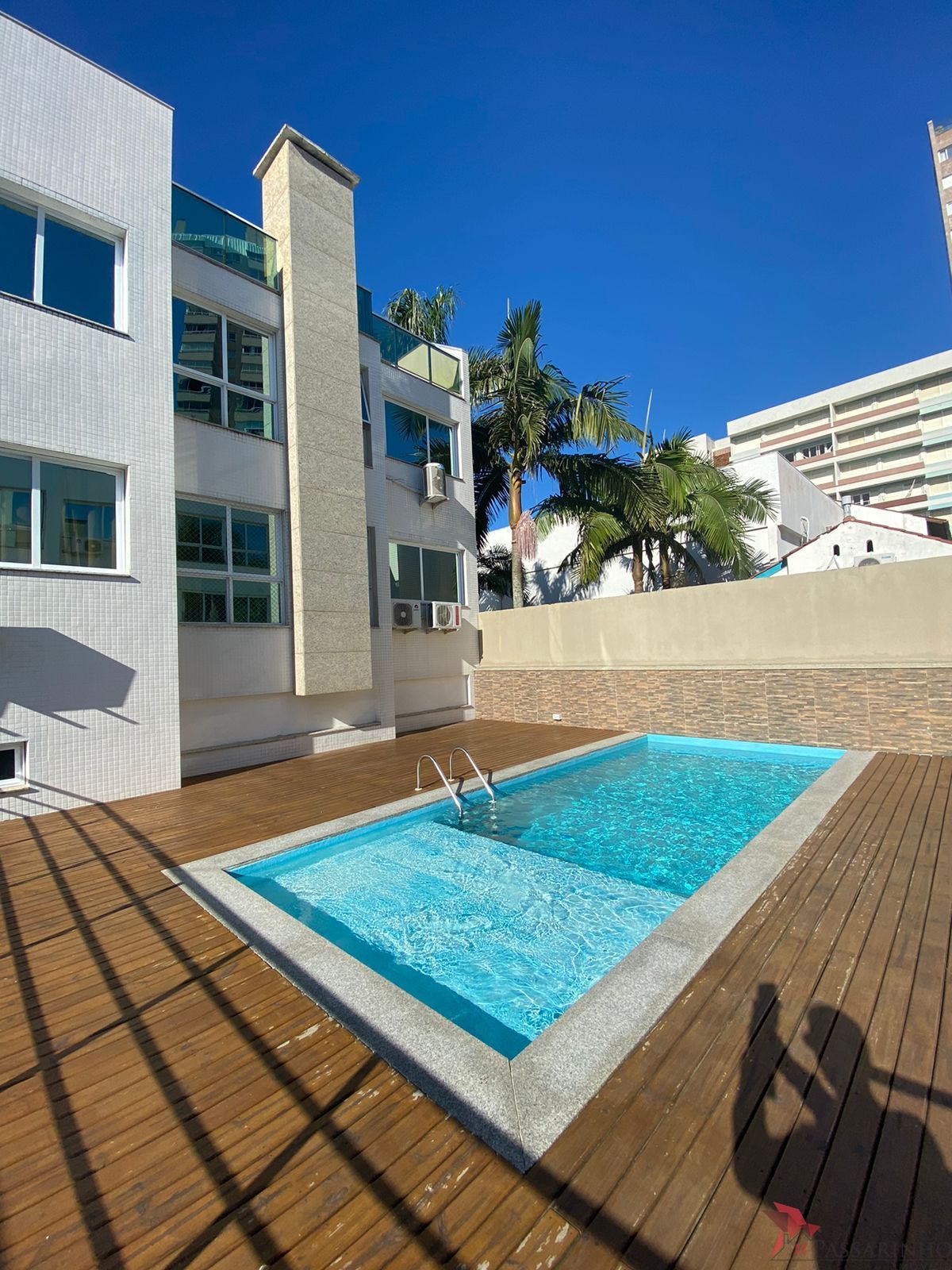 Cobertura à venda com 2 quartos, 156m² - Foto 3