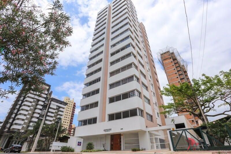 Apartamento à venda com 3 quartos, 114m² - Foto 2
