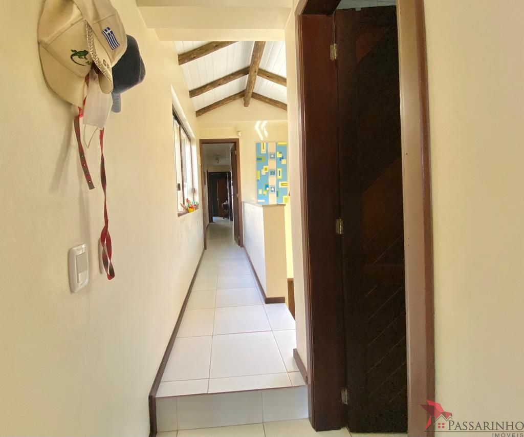 Casa à venda com 4 quartos, 300m² - Foto 10