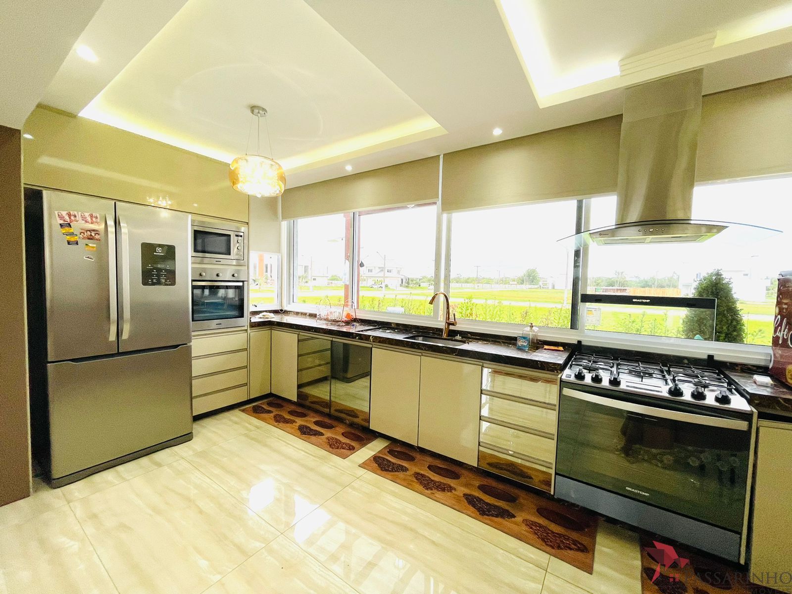 Casa de Condomínio à venda com 3 quartos, 276m² - Foto 5