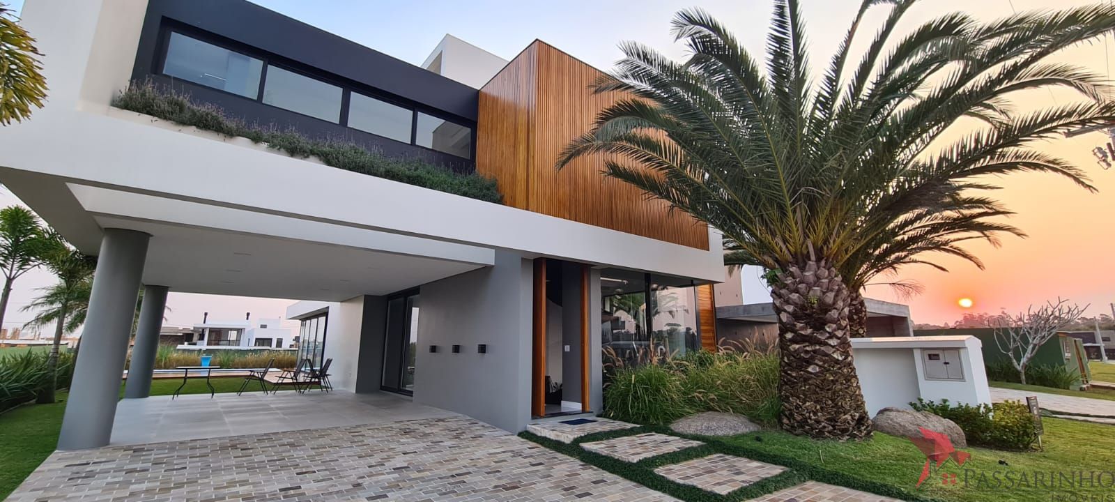 Casa de Condomínio à venda com 4 quartos, 336m² - Foto 39