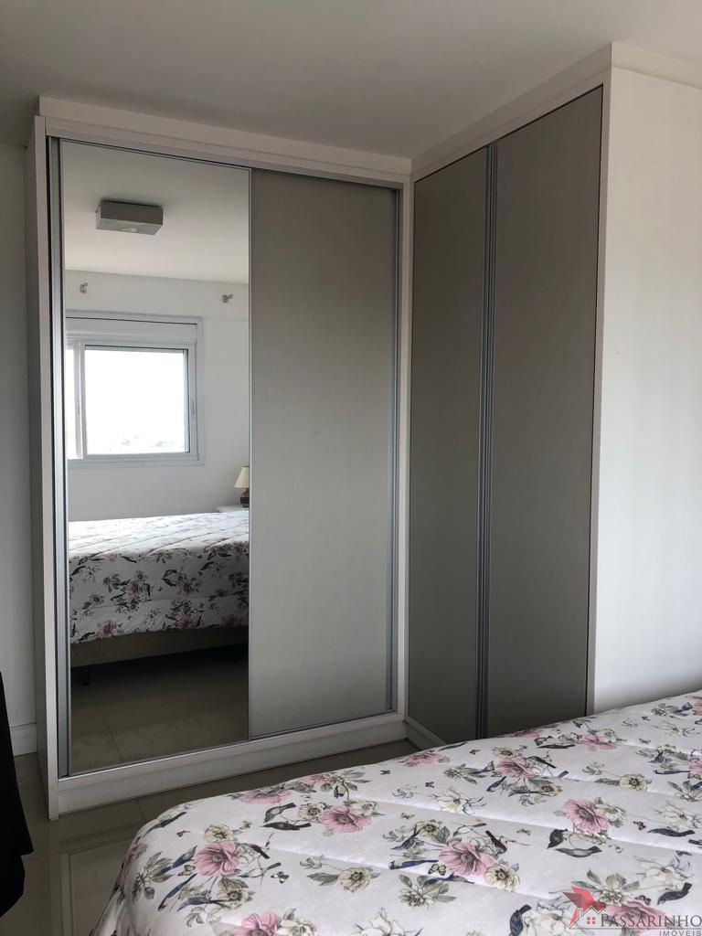 Apartamento à venda com 3 quartos, 137m² - Foto 11