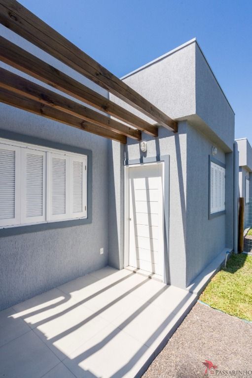 Casa à venda com 2 quartos, 60m² - Foto 4